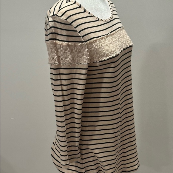 Lc Lauren Conrad Women’s Cream Striped Lace Blouse Size Medium - Picture 2 of 6